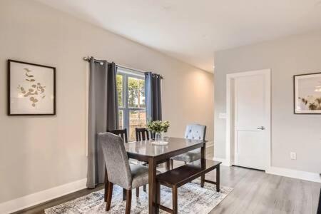 New Build 5 Min To Broadway Sleeps 10 Villa Nashville Buitenkant foto